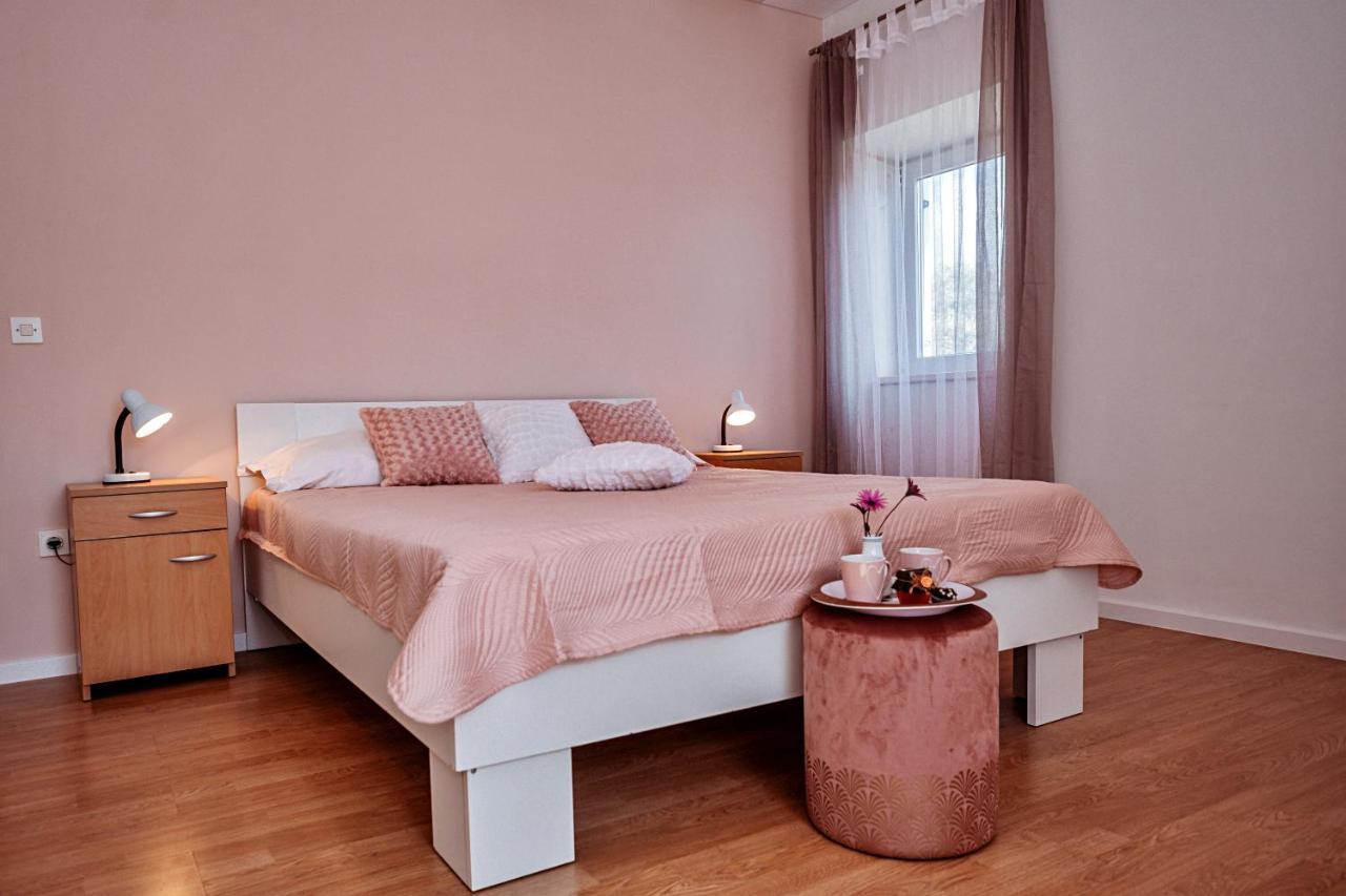 Rooms Emilija Božava Zewnętrze zdjęcie